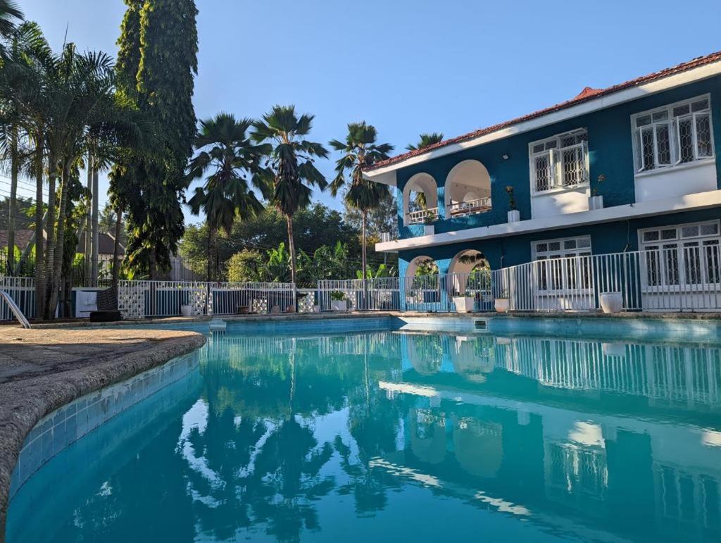 Gallivanters Hostel Dar es Salaam Esterno foto