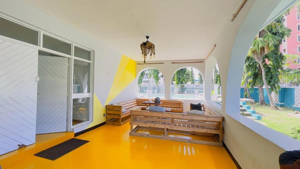 Gallivanters Hostel Dar es Salaam Esterno foto
