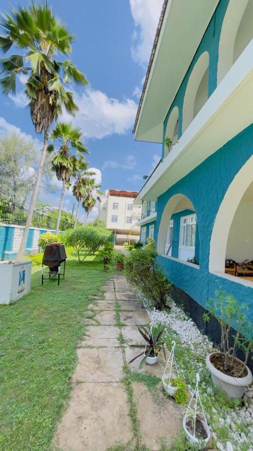 Gallivanters Hostel Dar es Salaam Esterno foto