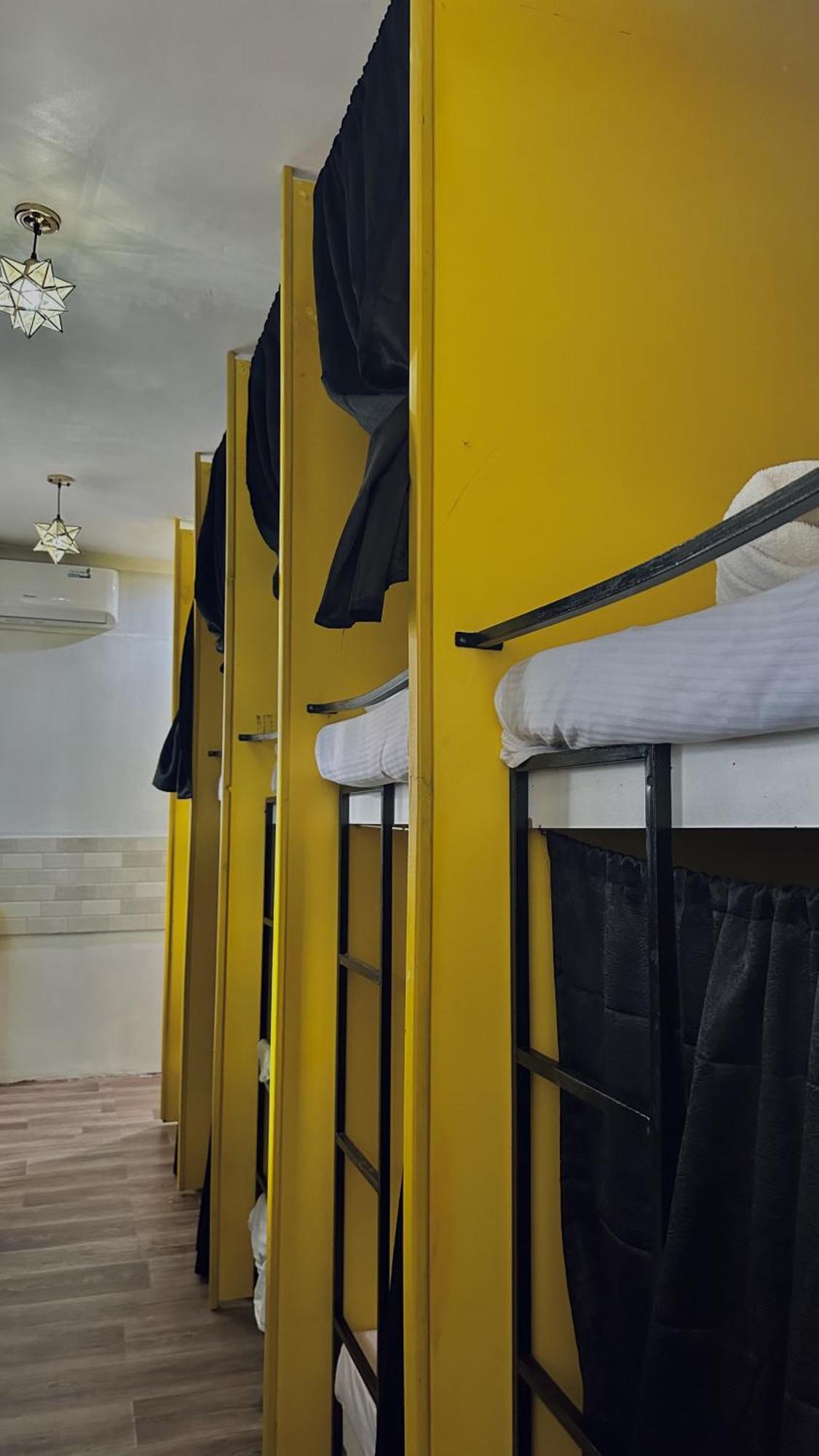 Gallivanters Hostel Dar es Salaam Esterno foto